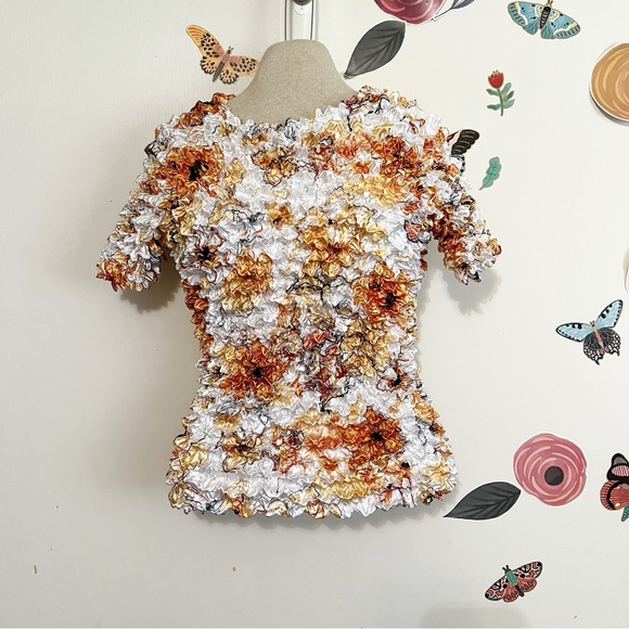 Vintage Tops - Y2K Satin Floral Popcorn Top OSFM